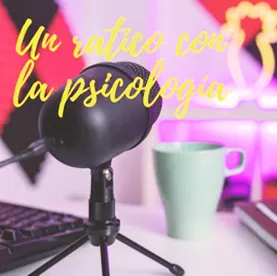 Micrófono del podcast Un ratico con la psicología